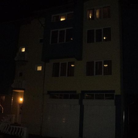 Hotel Materhorn Razlog Exterior photo